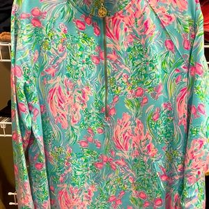 Lilly Pulitzer, size xxl, half zip pull over, barely worn